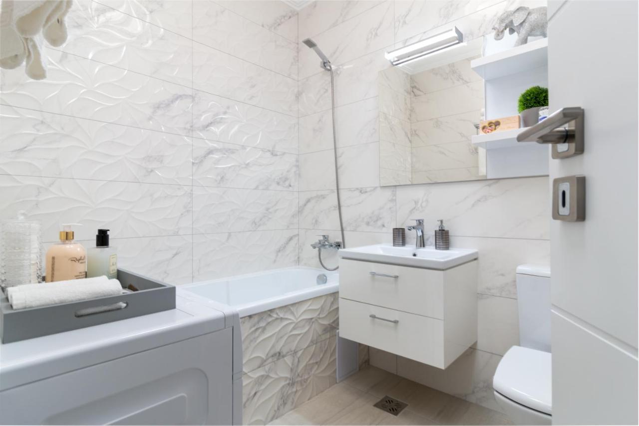 Premier Apartment Luceafarul Oradea Bagian luar foto