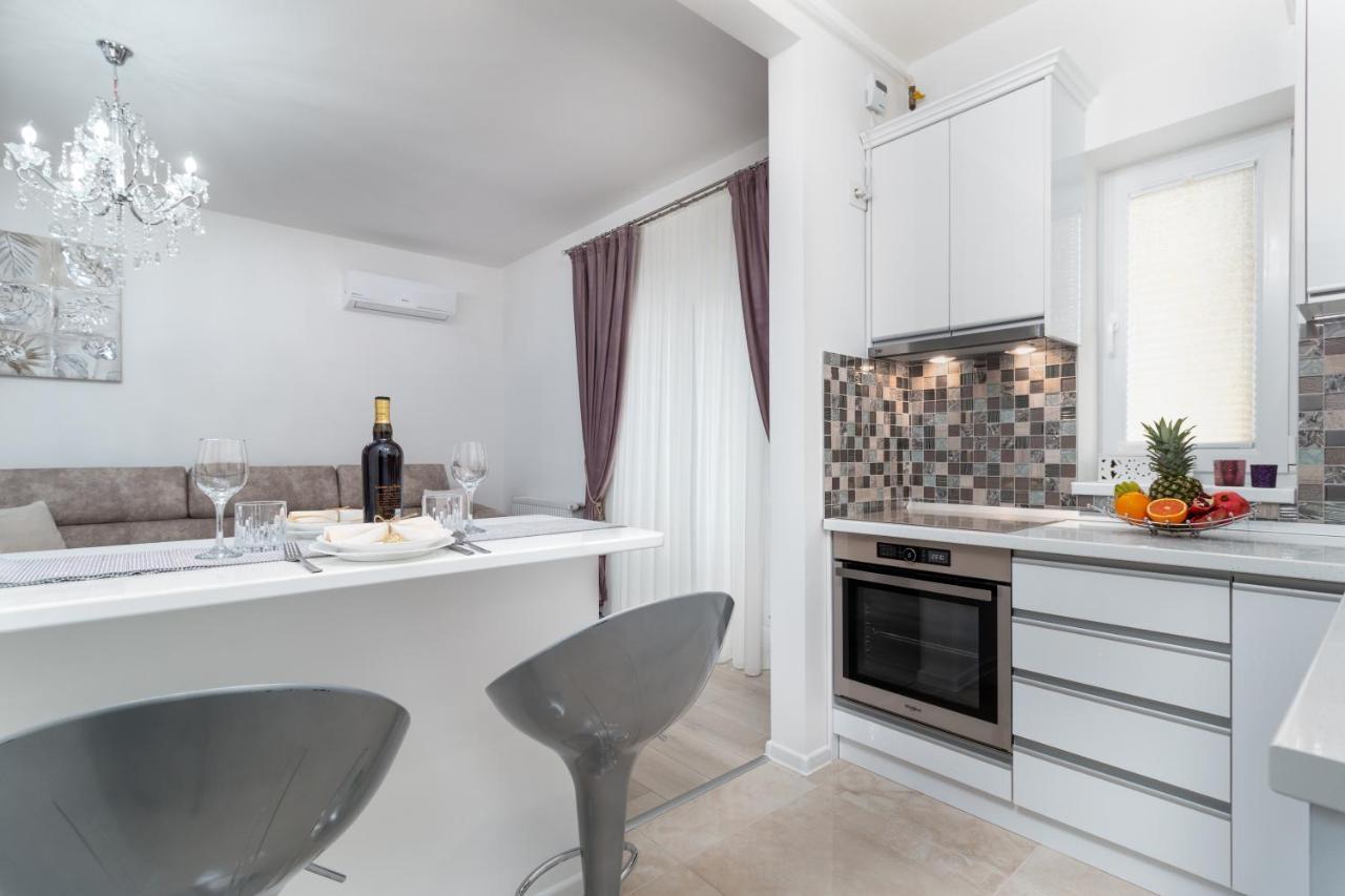 Premier Apartment Luceafarul Oradea Bagian luar foto